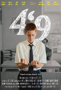4'9