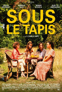 Sous le tapis