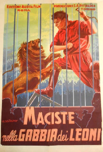 Мацист в клетке со львами
