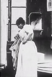 Fille de bain indiscrète