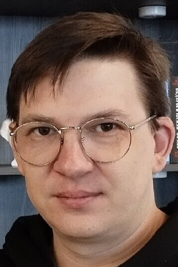 Александр Карманов