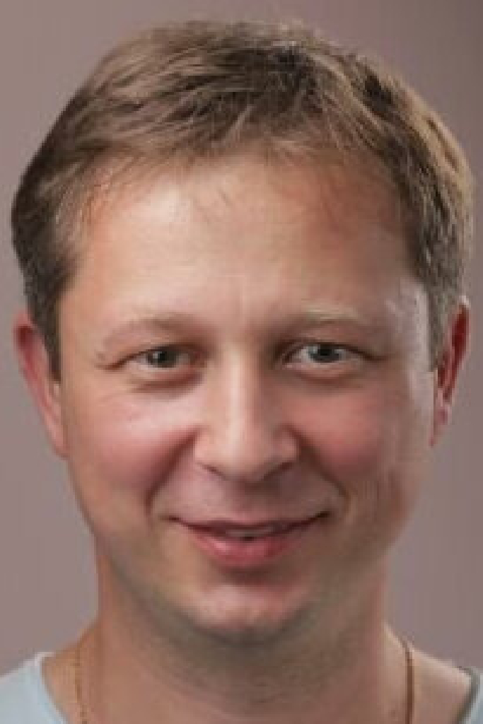 Геннадий Иванов