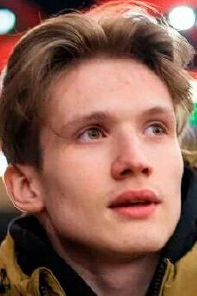 Максим Шехов