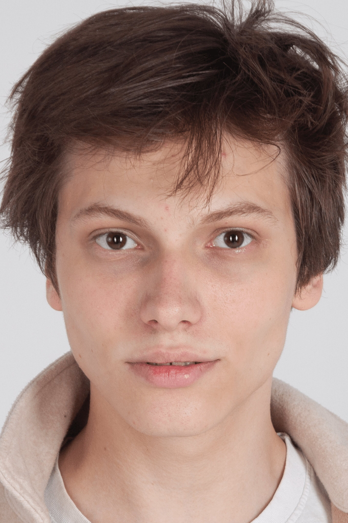 Артемий Ратнер