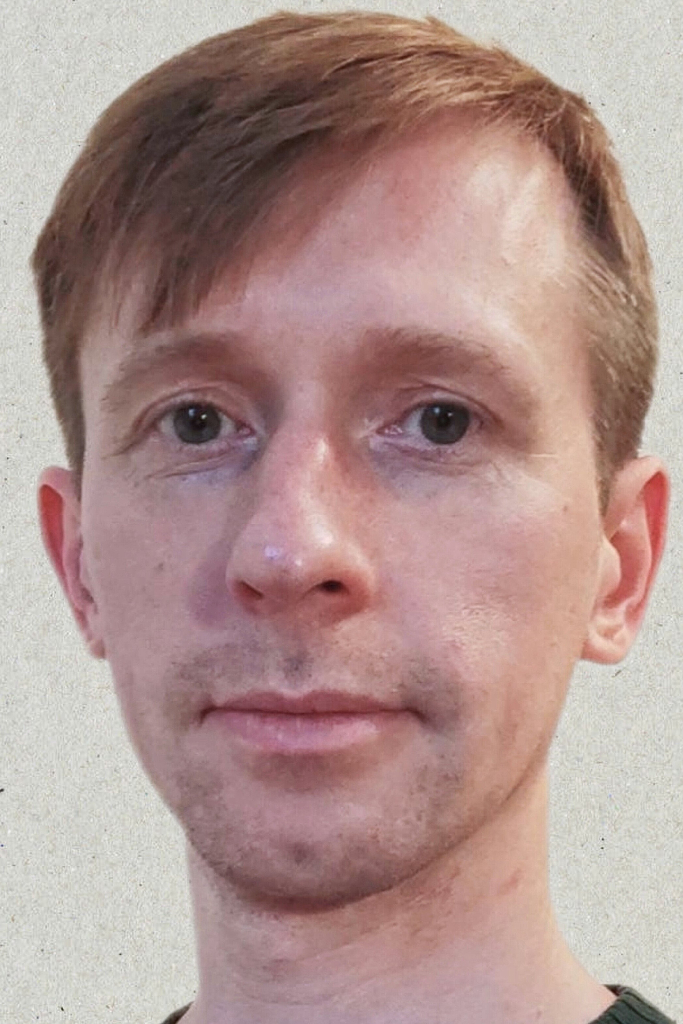 Ярослав Иванов