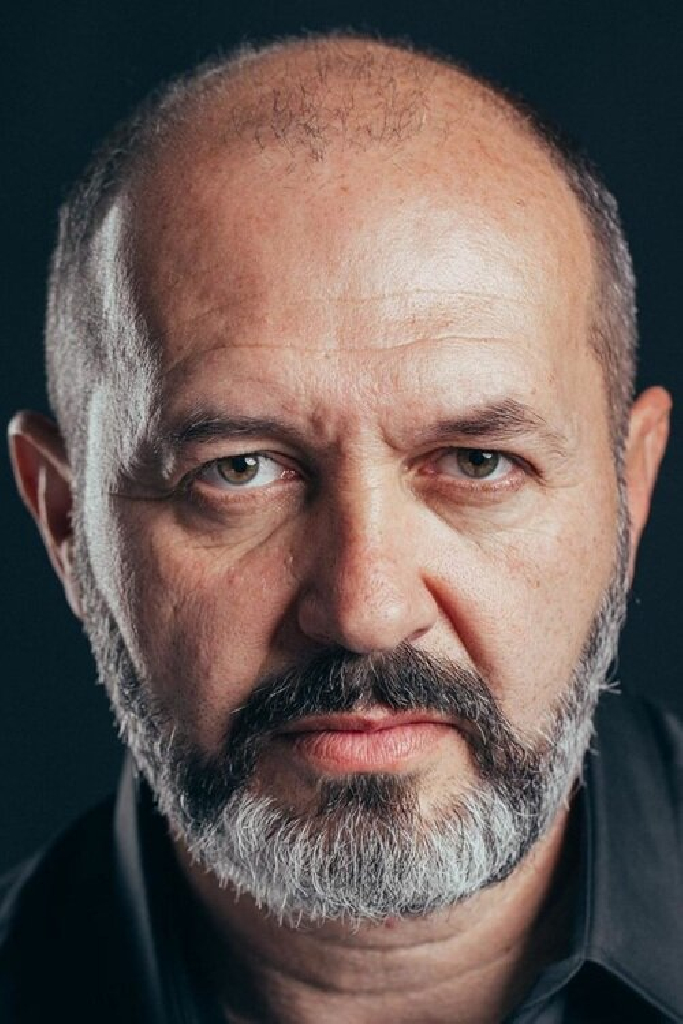 Юрий Котов