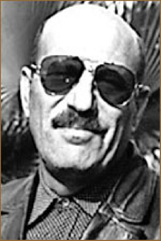 Леонид Менакер