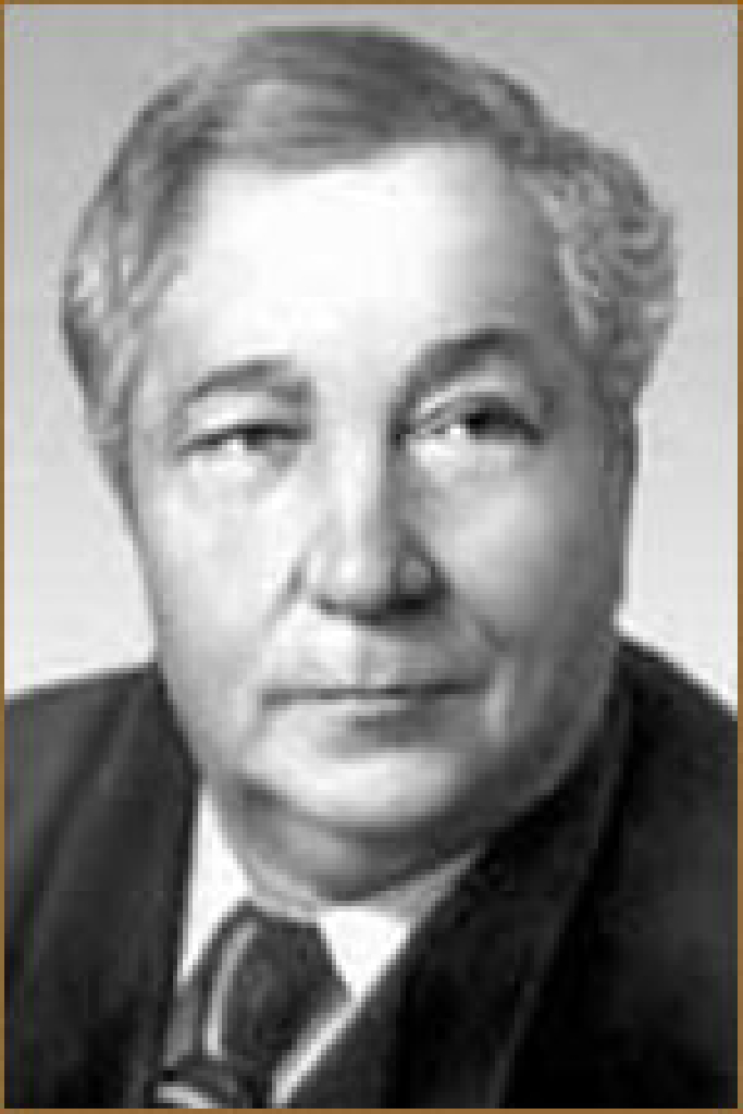 Максим Михайлов