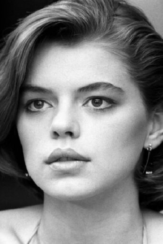 Чилла Мольнар