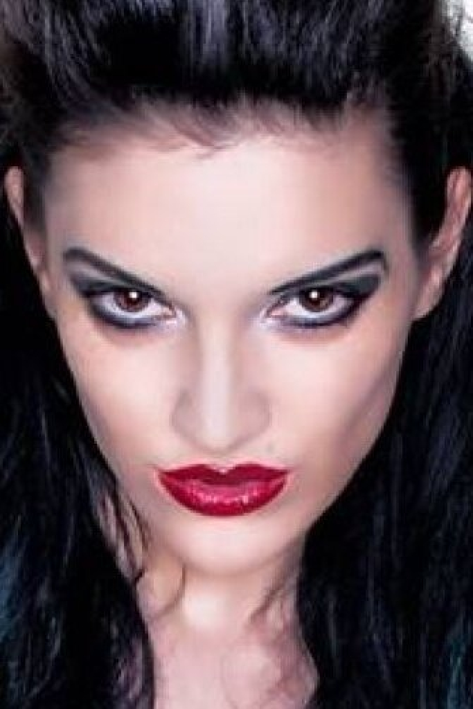 Zamra Dollskin