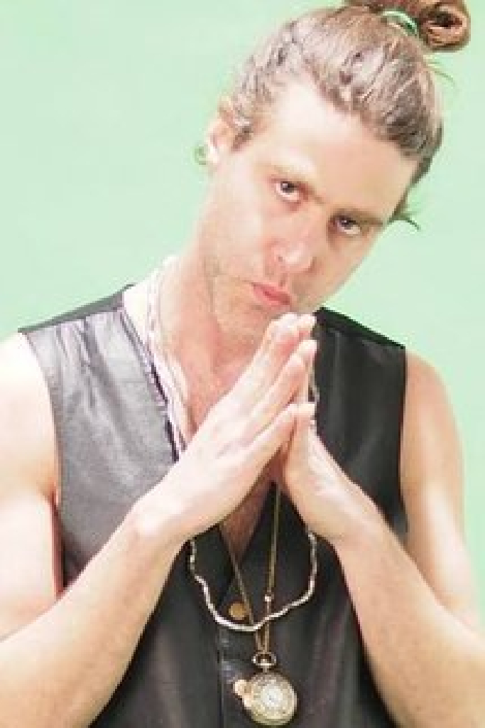 Ariel De Lion