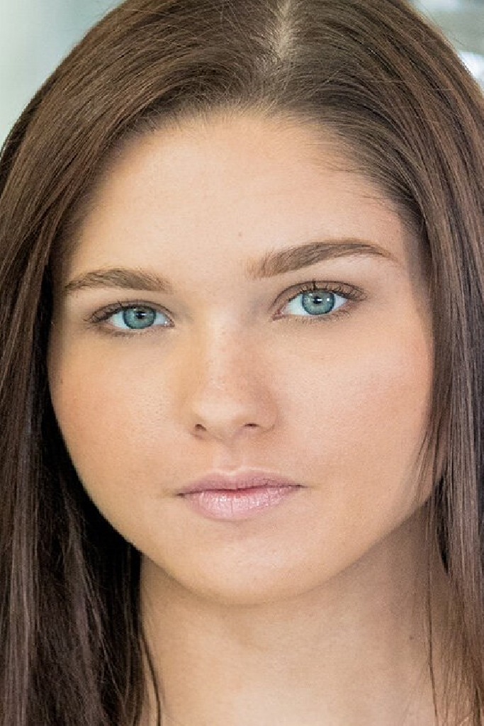 Zoe Bloom
