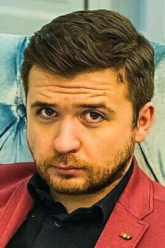 Артём Свиряков