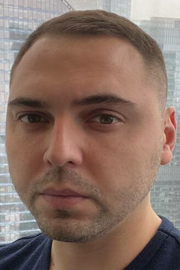 Ислам Семенов