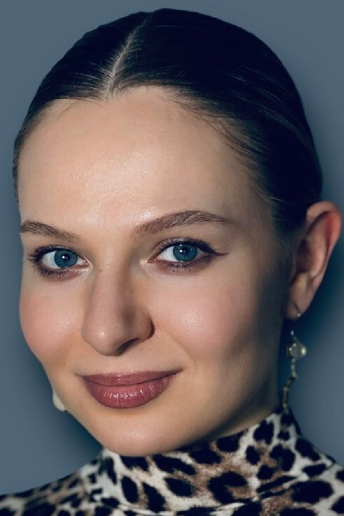 Лаура Дески