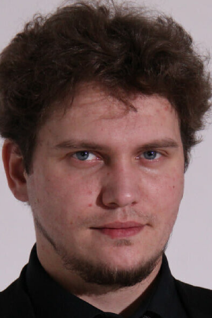 Арсений Смирнов