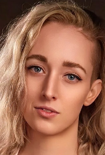 Charlee Chaste