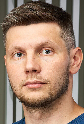 Евгений Поляков