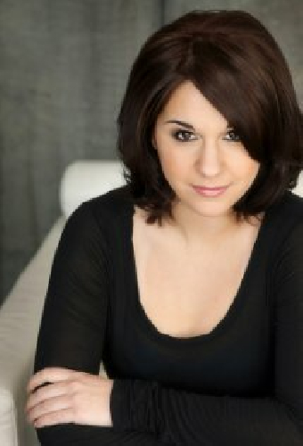 Елена Леон