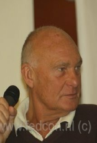 Дэйв Холлэнд