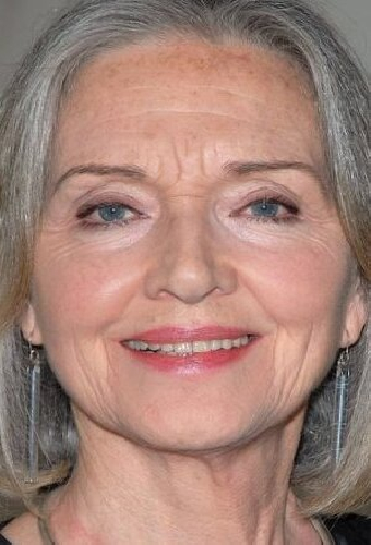 Анна Форд