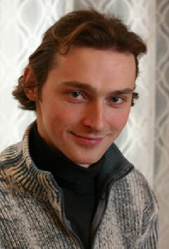 Олег Захаров