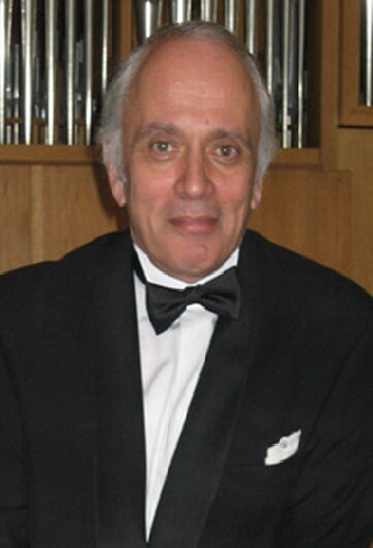 Анатолий Левин