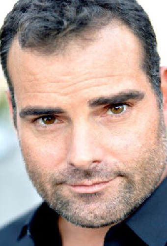Брайан Перри