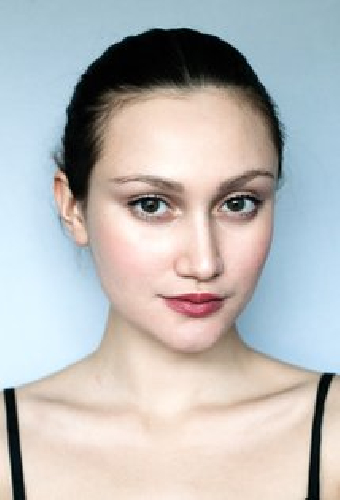 Элина Алминас