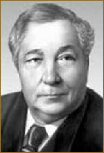 Максим Михайлов
