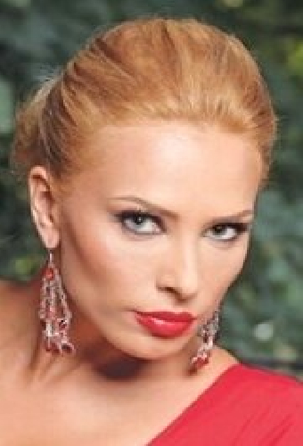 Iulia Vantur