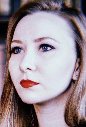 Алёна Поляничева