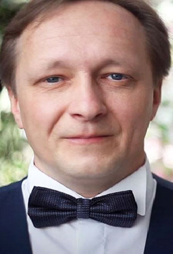 Алексей Иванов