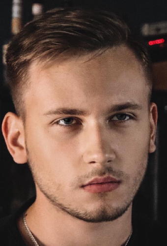 Александр Саляев